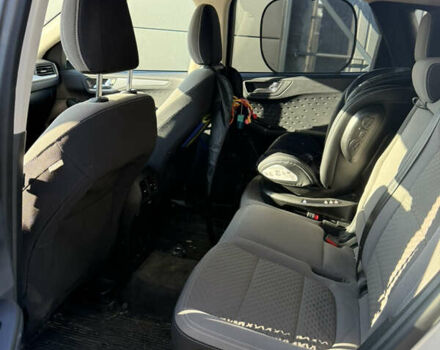 Сірий Форд Ескейп, об'ємом двигуна 1.5 л та пробігом 77 тис. км за 17300 $, фото 10 на Automoto.ua