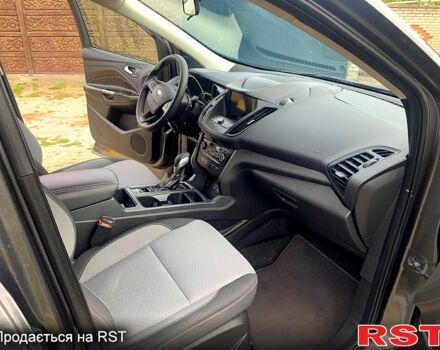 Сірий Форд Ескейп, об'ємом двигуна 1.5 л та пробігом 114 тис. км за 13700 $, фото 3 на Automoto.ua