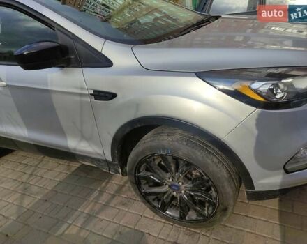 Сірий Форд Ескейп, об'ємом двигуна 1.5 л та пробігом 75 тис. км за 12850 $, фото 13 на Automoto.ua