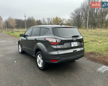 Серый Форд Эскейп, объемом двигателя 2.49 л и пробегом 123 тыс. км за 18000 $, фото 3 на Automoto.ua