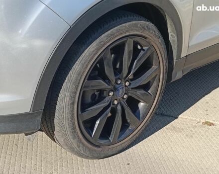 Сірий Форд Ескейп, об'ємом двигуна 1.5 л та пробігом 74 тис. км за 13990 $, фото 5 на Automoto.ua