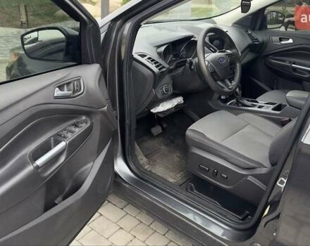 Сірий Форд Ескейп, об'ємом двигуна 1.5 л та пробігом 212 тис. км за 8200 $, фото 3 на Automoto.ua