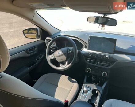 Сірий Форд Ескейп, об'ємом двигуна 1.5 л та пробігом 157 тис. км за 16000 $, фото 7 на Automoto.ua