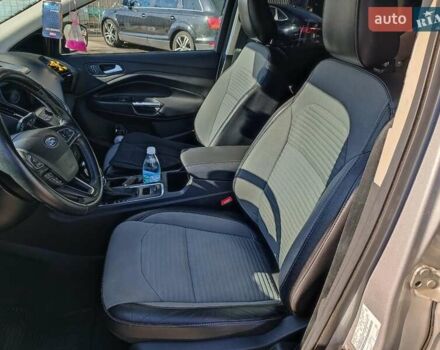 Серый Форд Эскейп, объемом двигателя 1.5 л и пробегом 74 тыс. км за 13990 $, фото 19 на Automoto.ua