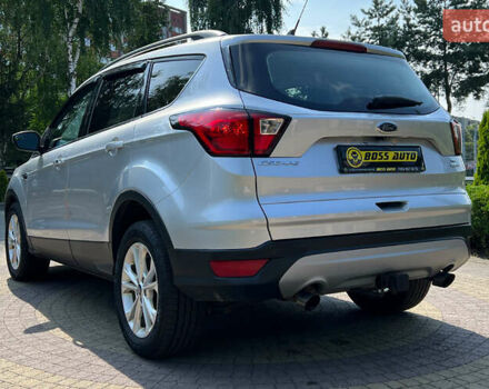 Сірий Форд Ескейп, об'ємом двигуна 1.5 л та пробігом 96 тис. км за 14999 $, фото 4 на Automoto.ua