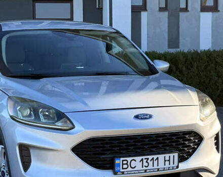 Сірий Форд Ескейп, об'ємом двигуна 1.5 л та пробігом 40 тис. км за 16999 $, фото 2 на Automoto.ua