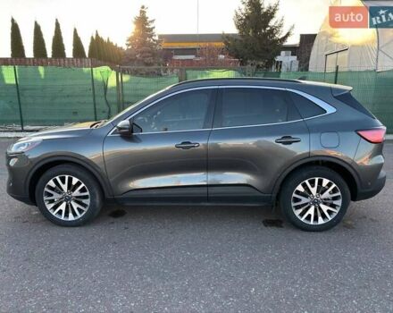 Серый Форд Эскейп, объемом двигателя 2 л и пробегом 49 тыс. км за 18250 $, фото 19 на Automoto.ua