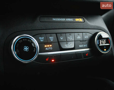 Серый Форд Эскейп, объемом двигателя 1.5 л и пробегом 49 тыс. км за 18600 $, фото 18 на Automoto.ua