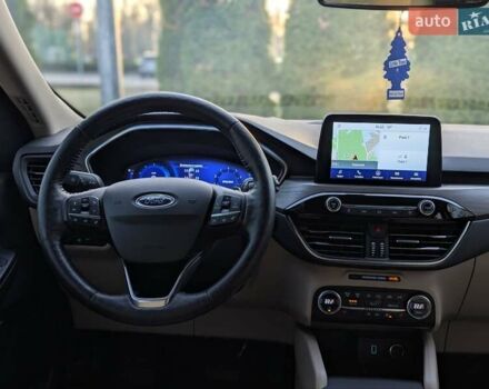 Сірий Форд Ескейп, об'ємом двигуна 2 л та пробігом 46 тис. км за 20900 $, фото 45 на Automoto.ua