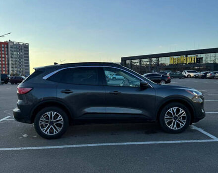 Сірий Форд Ескейп, об'ємом двигуна 2 л та пробігом 201 тис. км за 22000 $, фото 21 на Automoto.ua