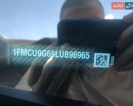 Серый Форд Эскейп, объемом двигателя 1.5 л и пробегом 18 тыс. км за 17900 $, фото 6 на Automoto.ua