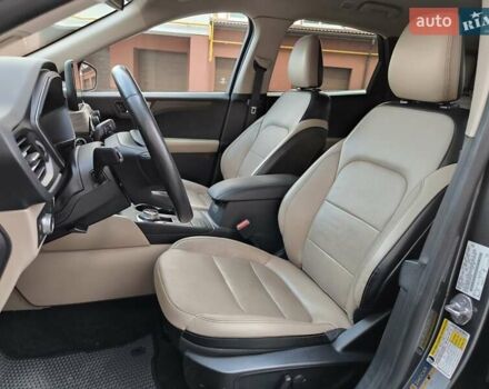 Серый Форд Эскейп, объемом двигателя 2.5 л и пробегом 196 тыс. км за 19450 $, фото 34 на Automoto.ua