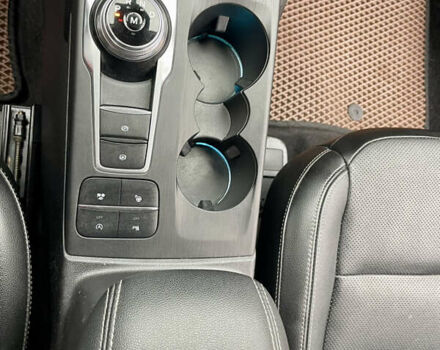 Серый Форд Эскейп, объемом двигателя 2 л и пробегом 51 тыс. км за 18999 $, фото 30 на Automoto.ua