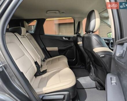 Серый Форд Эскейп, объемом двигателя 2.5 л и пробегом 196 тыс. км за 19450 $, фото 24 на Automoto.ua