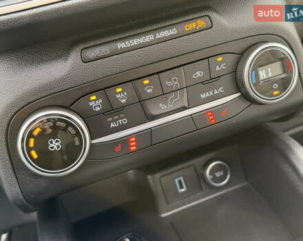 Сірий Форд Ескейп, об'ємом двигуна 1.5 л та пробігом 116 тис. км за 14000 $, фото 47 на Automoto.ua