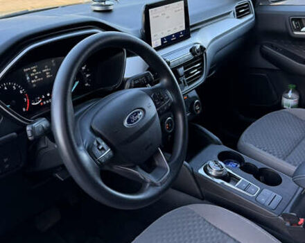 Сірий Форд Ескейп, об'ємом двигуна 1.5 л та пробігом 40 тис. км за 16999 $, фото 15 на Automoto.ua