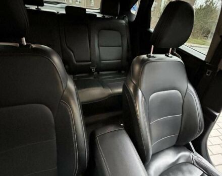 Серый Форд Эскейп, объемом двигателя 2.5 л и пробегом 86 тыс. км за 13800 $, фото 5 на Automoto.ua