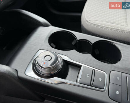 Форд Эскейп 2020 в Киеве на Automoto.ua Серый Форд Эскейп, объемом двигателя 1.5 л и пробегом 124 тыс. км за 14950 $, фото 27 на Automoto.ua