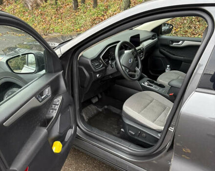 Сірий Форд Ескейп, об'ємом двигуна 1.5 л та пробігом 118 тис. км за 15900 $, фото 8 на Automoto.ua