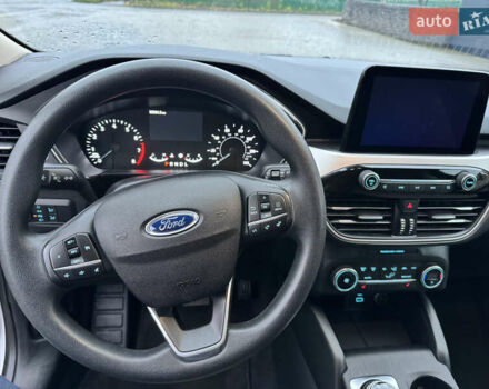 Сірий Форд Ескейп, об'ємом двигуна 1.5 л та пробігом 89 тис. км за 15850 $, фото 6 на Automoto.ua