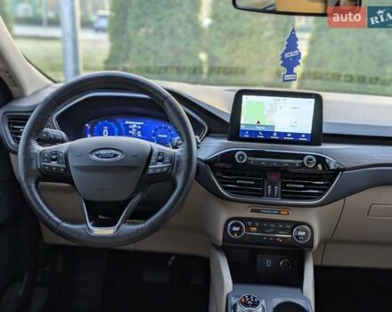 Сірий Форд Ескейп, об'ємом двигуна 2 л та пробігом 46 тис. км за 20900 $, фото 48 на Automoto.ua