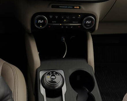 Серый Форд Эскейп, объемом двигателя 2 л и пробегом 71 тыс. км за 21500 $, фото 9 на Automoto.ua