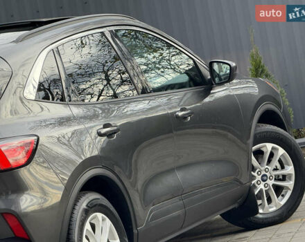 Сірий Форд Ескейп, об'ємом двигуна 1.5 л та пробігом 116 тис. км за 14000 $, фото 22 на Automoto.ua