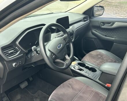 Серый Форд Эскейп, объемом двигателя 1.5 л и пробегом 52 тыс. км за 10999 $, фото 10 на Automoto.ua