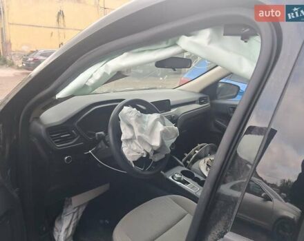 Сірий Форд Ескейп, об'ємом двигуна 1.5 л та пробігом 48 тис. км за 13000 $, фото 2 на Automoto.ua