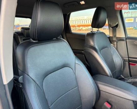 Серый Форд Эскейп, объемом двигателя 2 л и пробегом 49 тыс. км за 18250 $, фото 31 на Automoto.ua