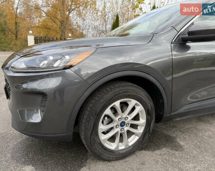 Форд Эскейп 2020 в Киеве на Automoto.ua Серый Форд Эскейп, объемом двигателя 1.5 л и пробегом 124 тыс. км за 14950 $, фото 5 на Automoto.ua