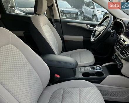 Серый Форд Эскейп, объемом двигателя 1.5 л и пробегом 158 тыс. км за 15750 $, фото 17 на Automoto.ua