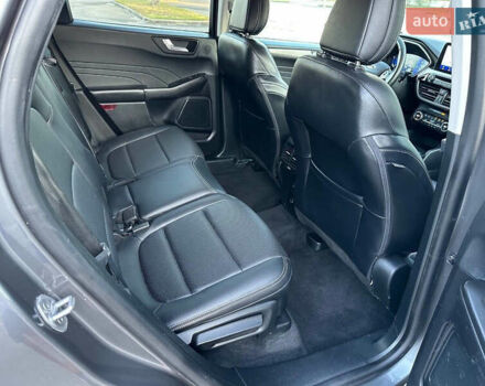 Серый Форд Эскейп, объемом двигателя 0 л и пробегом 156 тыс. км за 16999 $, фото 5 на Automoto.ua