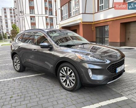 Серый Форд Эскейп, объемом двигателя 2.5 л и пробегом 196 тыс. км за 19950 $, фото 6 на Automoto.ua