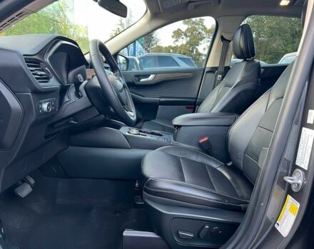 Серый Форд Эскейп, объемом двигателя 2.5 л и пробегом 43 тыс. км за 12000 $, фото 6 на Automoto.ua