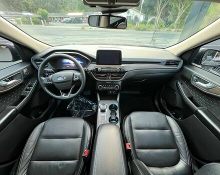 Серый Форд Эскейп, объемом двигателя 2.5 л и пробегом 43 тыс. км за 12000 $, фото 7 на Automoto.ua