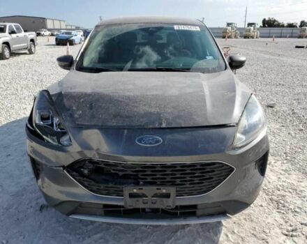 Сірий Форд Ескейп, об'ємом двигуна 1.5 л та пробігом 163 тис. км за 10900 $, фото 4 на Automoto.ua