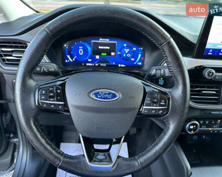 Серый Форд Эскейп, объемом двигателя 0 л и пробегом 156 тыс. км за 16999 $, фото 7 на Automoto.ua