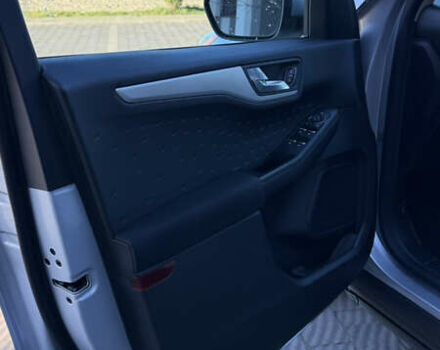 Сірий Форд Ескейп, об'ємом двигуна 1.5 л та пробігом 40 тис. км за 16999 $, фото 12 на Automoto.ua