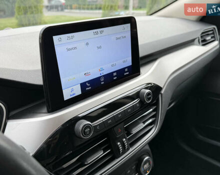 Форд Эскейп 2020 в Киеве на Automoto.ua Серый Форд Эскейп, объемом двигателя 1.5 л и пробегом 124 тыс. км за 14950 $, фото 28 на Automoto.ua