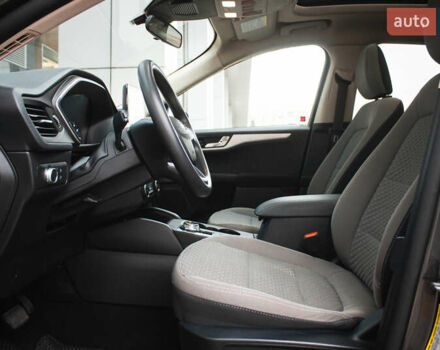 Серый Форд Эскейп, объемом двигателя 1.5 л и пробегом 49 тыс. км за 18600 $, фото 8 на Automoto.ua