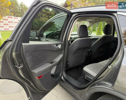 Форд Эскейп 2020 в Киеве на Automoto.ua Серый Форд Эскейп, объемом двигателя 1.5 л и пробегом 124 тыс. км за 14950 $, фото 40 на Automoto.ua