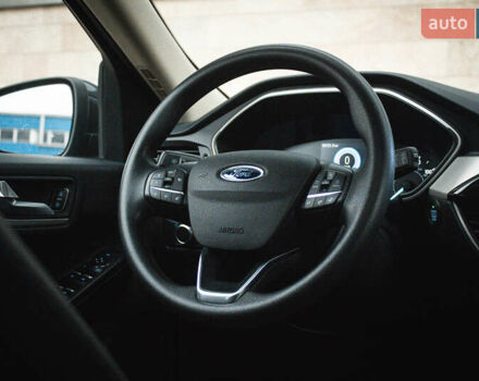 Серый Форд Эскейп, объемом двигателя 1.5 л и пробегом 49 тыс. км за 18600 $, фото 13 на Automoto.ua