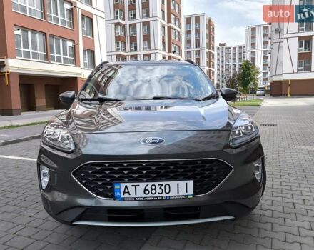 Серый Форд Эскейп, объемом двигателя 2.5 л и пробегом 196 тыс. км за 19450 $, фото 1 на Automoto.ua