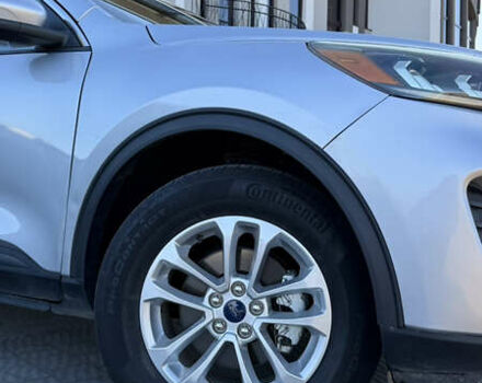 Сірий Форд Ескейп, об'ємом двигуна 1.5 л та пробігом 40 тис. км за 16999 $, фото 4 на Automoto.ua