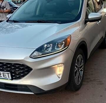 Форд Эскейп 2020 в Чернигове на Automoto.ua Серый Форд Эскейп, объемом двигателя 1.5 л и пробегом 10 тыс. км за 17500 $, фото 4 на Automoto.ua