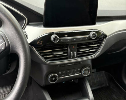 Сірий Форд Ескейп, об'ємом двигуна 1.5 л та пробігом 118 тис. км за 15900 $, фото 10 на Automoto.ua