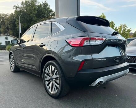 Серый Форд Эскейп, объемом двигателя 2.5 л и пробегом 43 тыс. км за 12000 $, фото 4 на Automoto.ua