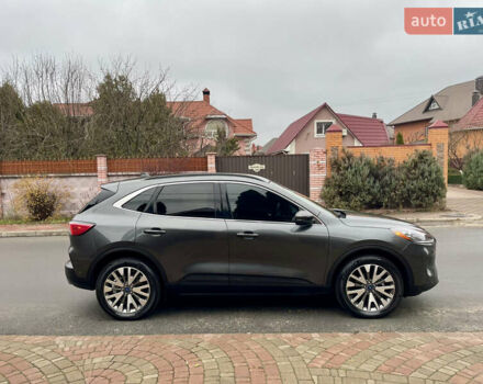 Серый Форд Эскейп, объемом двигателя 2 л и пробегом 51 тыс. км за 18999 $, фото 4 на Automoto.ua