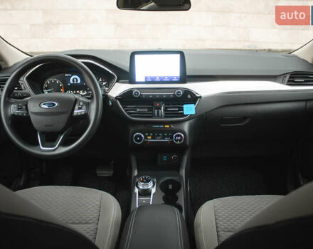 Серый Форд Эскейп, объемом двигателя 1.5 л и пробегом 49 тыс. км за 18600 $, фото 12 на Automoto.ua